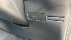 Volvo XC40 2.0 B3P Plus Black Edition 5dr Auto Petrol Estate